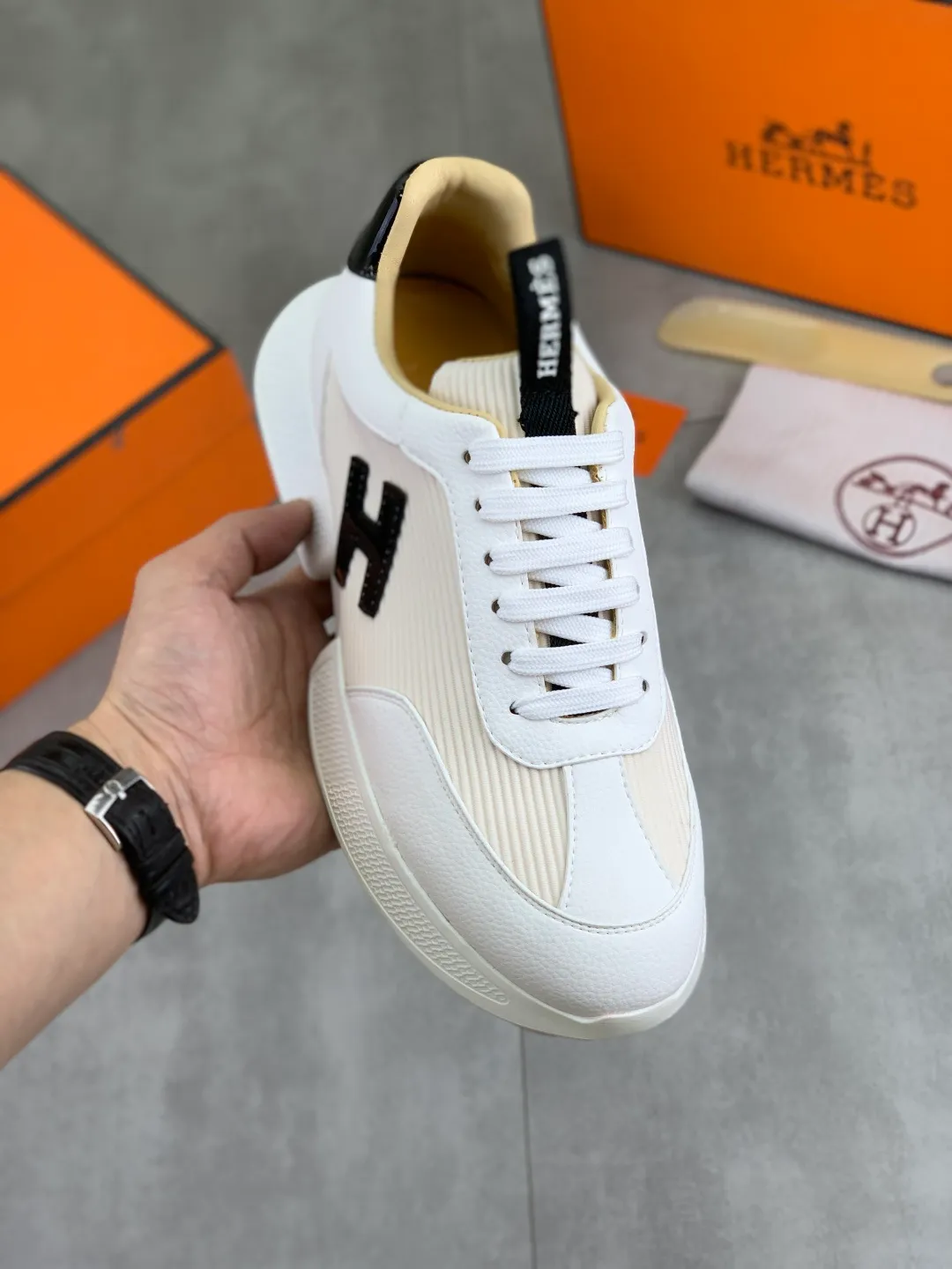 Men's men's shoes P460 new style [HERMES] Hermès - High-end quality original order - Upper: 🔝Nappa calfskin, sewn brand 'H' totem - Inner: water-dyed cowhide - Outsole: ultra-light TPU foam; molded outsole - Ultra-high quality control·Fine workmanship: highlighted (high-end·nobility·grade) -Size: 38-44 (45 can be customized)·